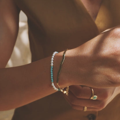 Değerli taşlı İnci Bileklik